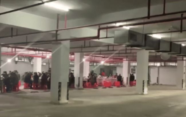 湖南地下车库酒席，自然美景下的心灵盛宴