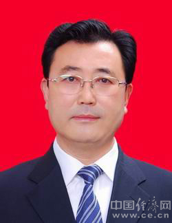 兰州市长栾克军见证创新科技盛宴，高科技产品引领未来生活变革新篇章