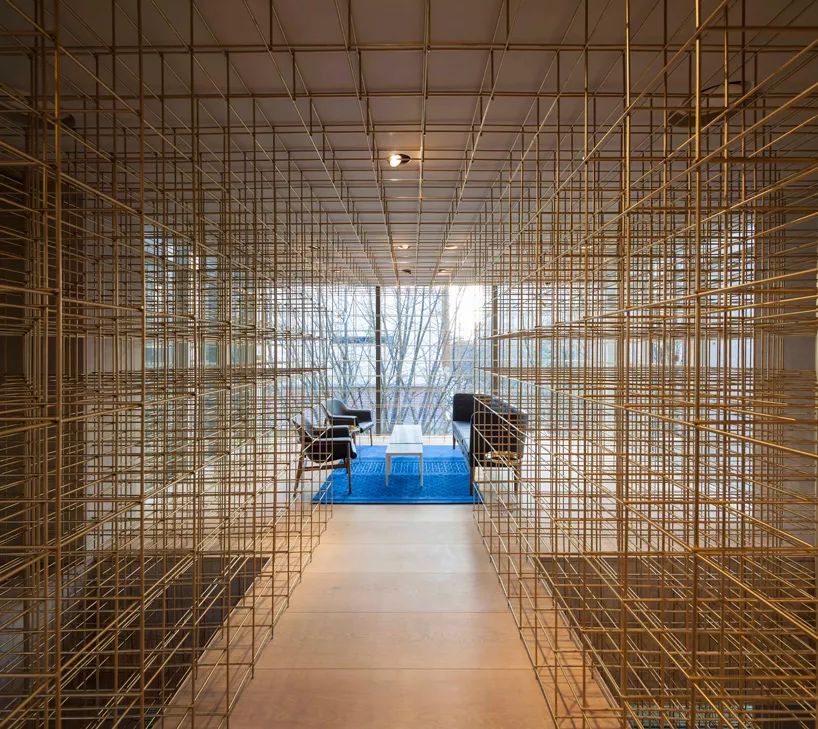 今年橱窗设计新趋势,打造吸引目光的店铺亮点之道