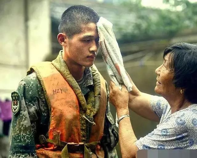 槟榔哥特别十一月，历史中的槟榔哥与温馨日常的陪伴与爱